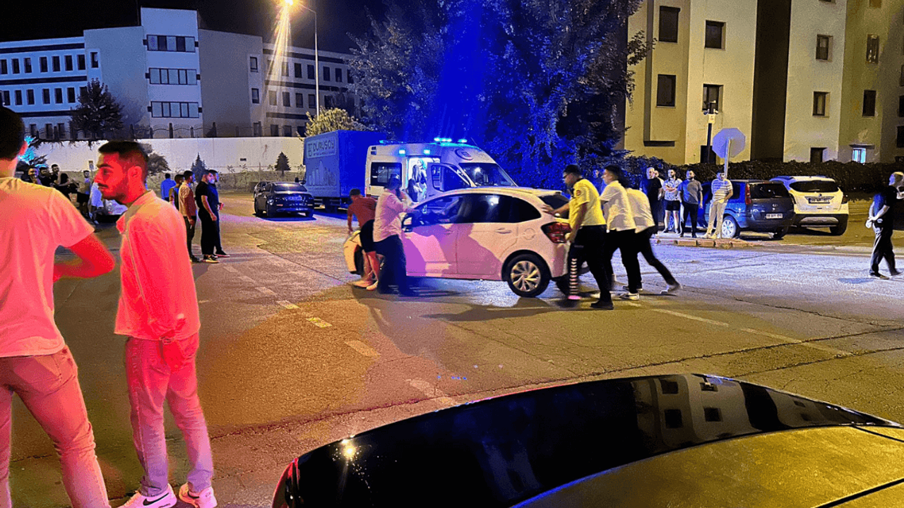 Kayseri’de Gece Yarısı Korkutan Kaza!