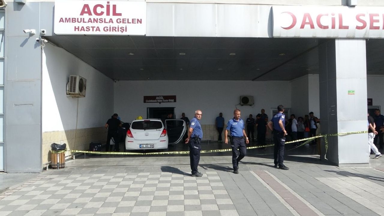 Boşanma Aşamasındaki Eşini Göğsünden Vuran Cani Koca!