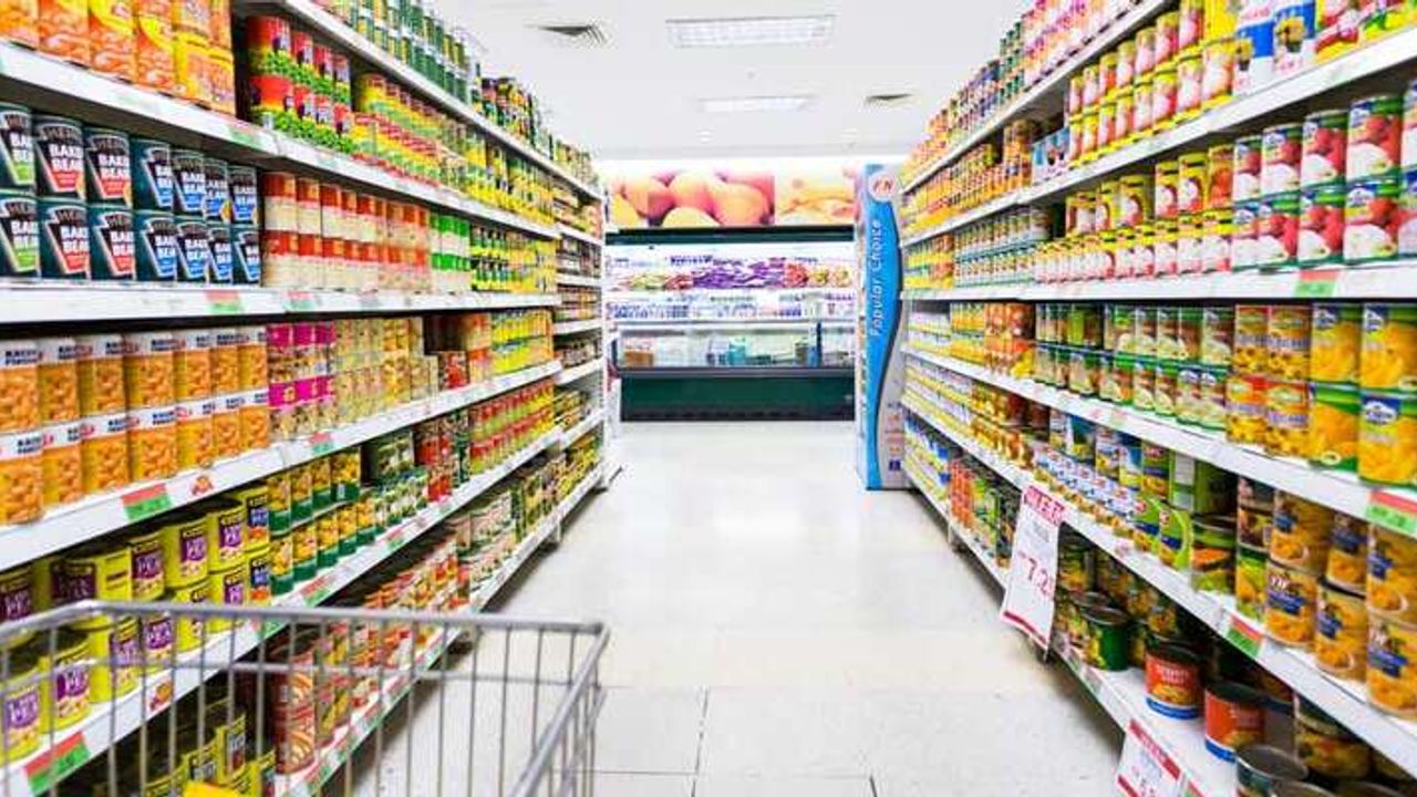 Türkiye'de herkesin kullandığı dev market zinciri resmen satıldı