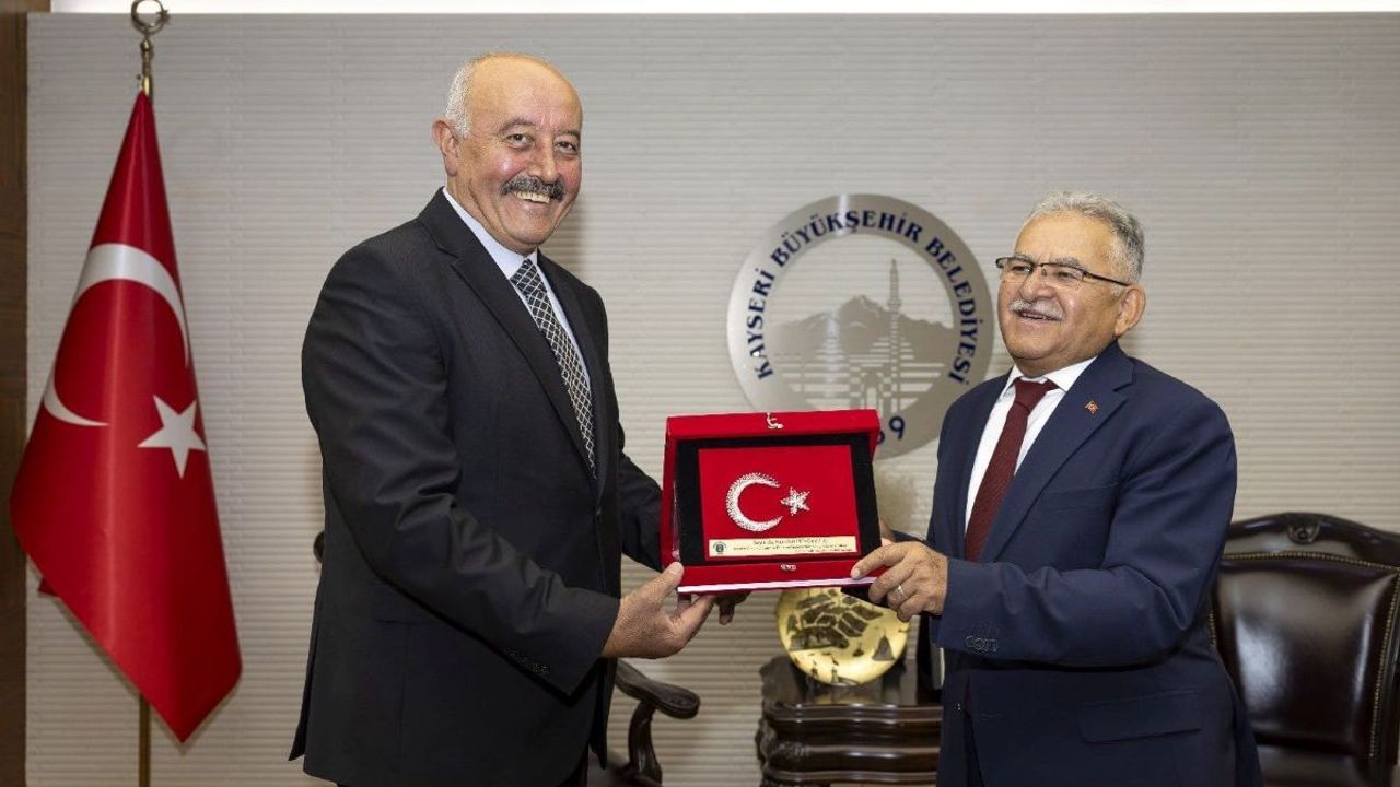 MHP’li Başkandan Büyükkılıç’a Övgü Dolu Sözler!