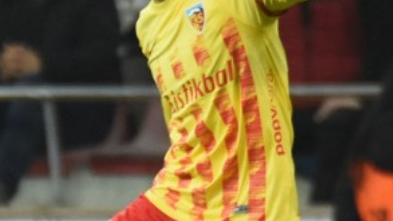Kayserispor'da Şok Ayrılık! O İsimle Yollar Ayrıldı!