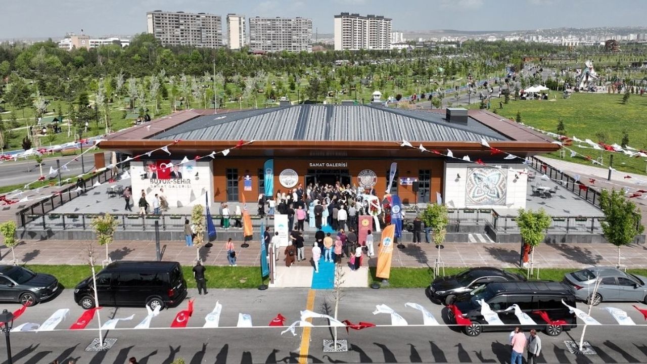 Sanatseverler Müjde! Yeşilçam Esintisi Kayseri'ye Geliyor!