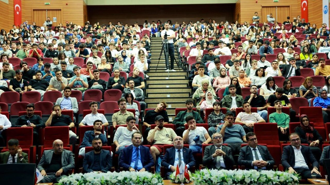 Yüzlerce Kişi Kayseri’ye Geldi: Rektör Bakın Ne Söyledi!