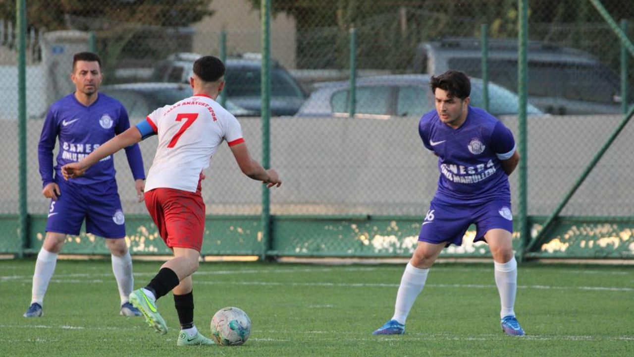 6 golün çıktığı maçta kazanan Yemlihaspor oldu!