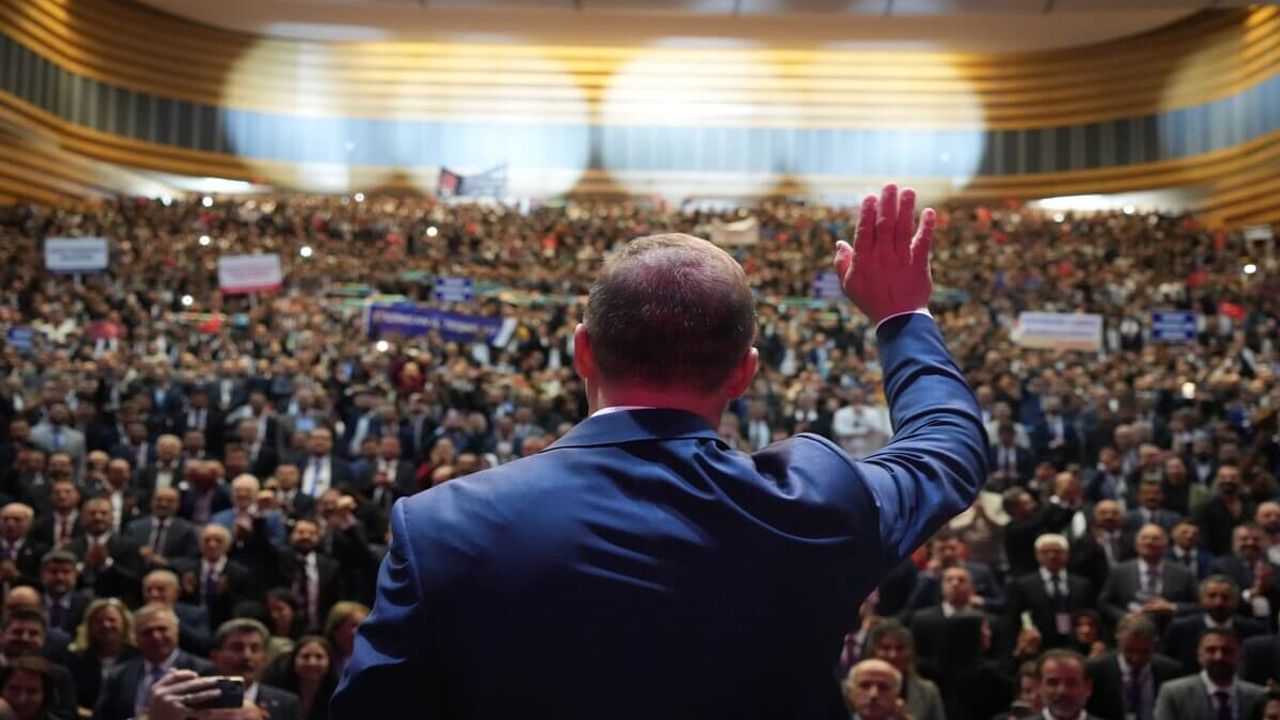 Türkiye'nin 158. partisi açıldı! A Parti'de artık siyasette
