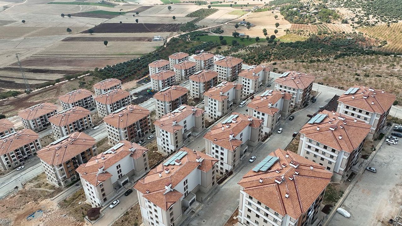 Deprem bölgesinde hayalleri gerçeğe dönüştürüyoruz