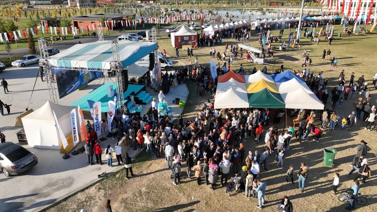 Kayseri milletvekilinden o liseye övgü yağdı