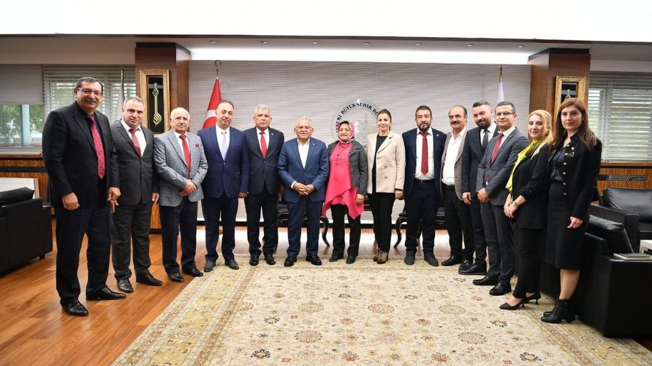 Muhtarlar Büyükkılıç'ı ziyaret etti