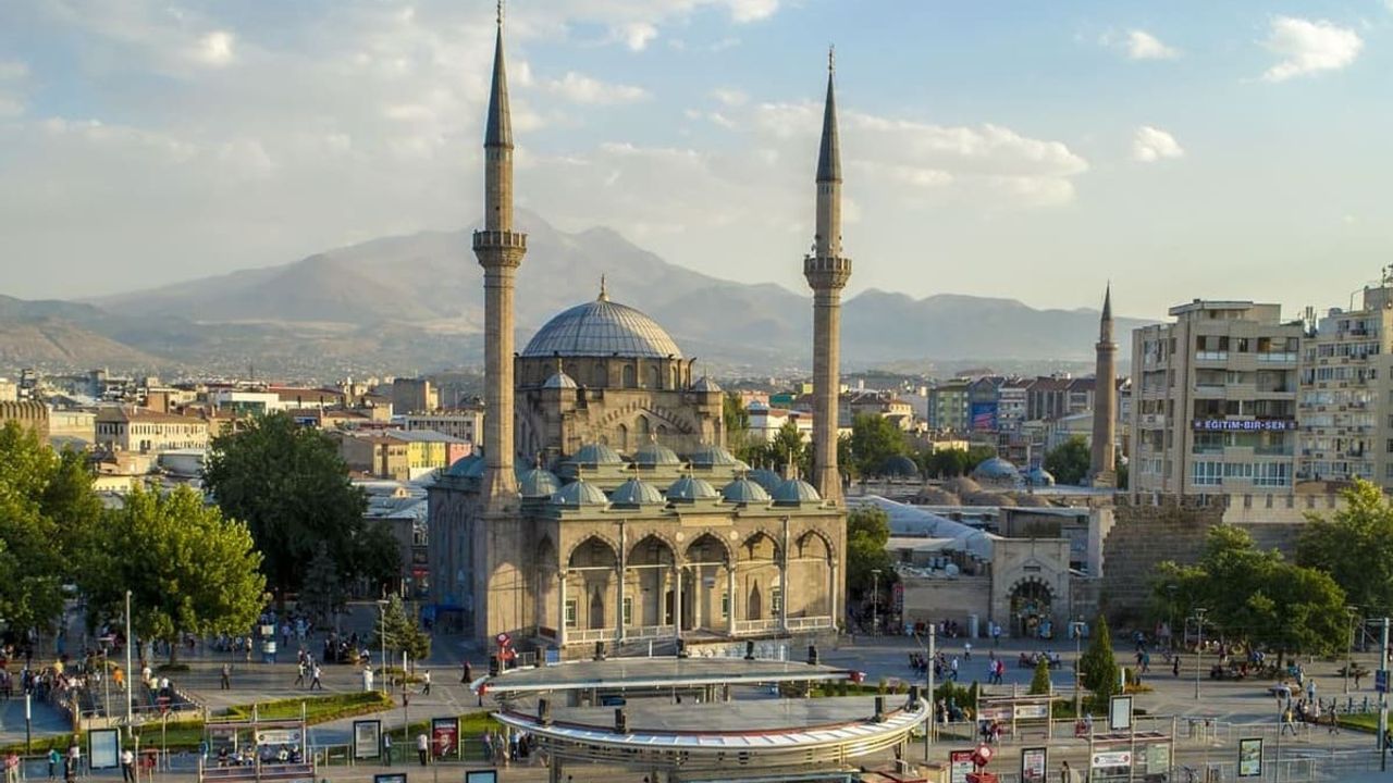 Kayseri Namaz Vakitleri-19 Ekim 2024
