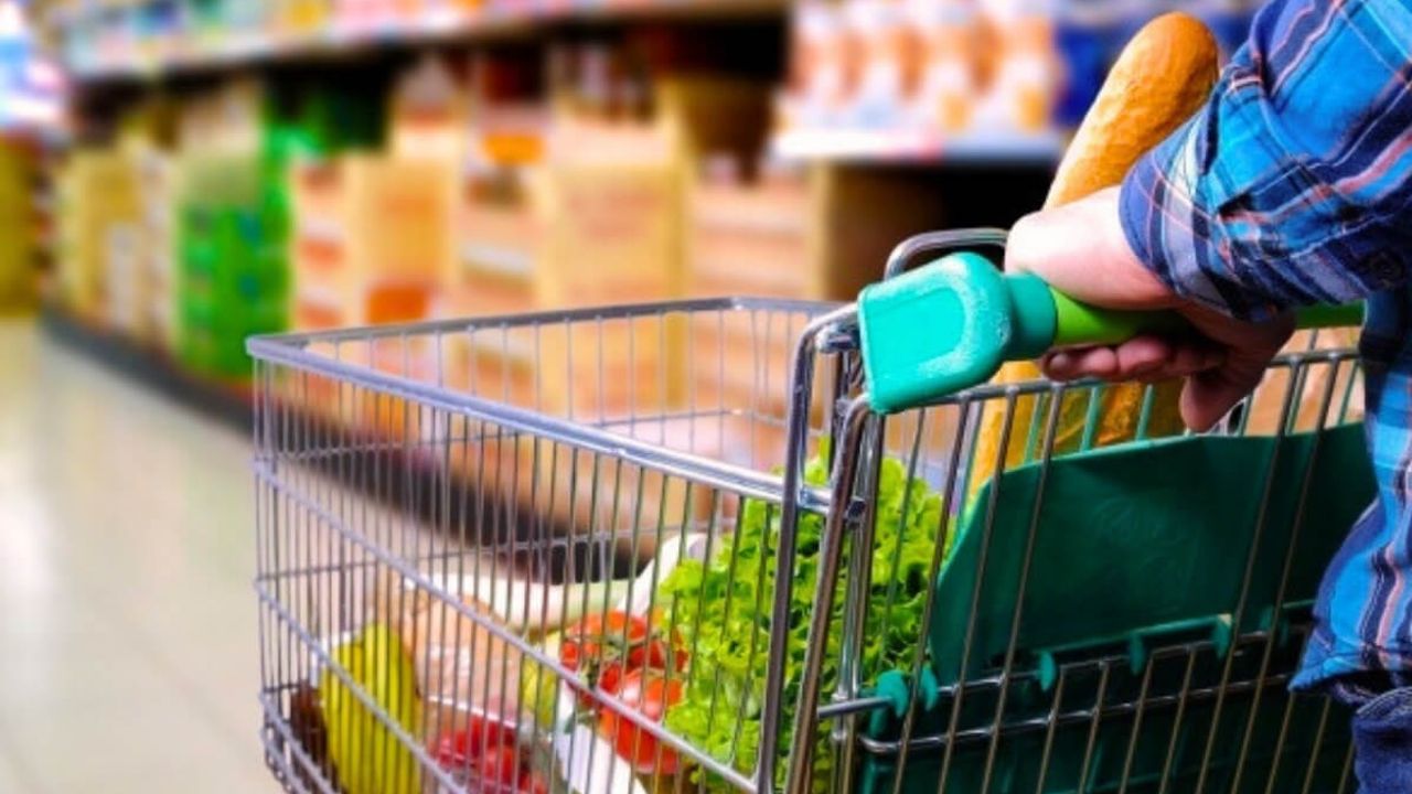 Dev market zincirinden indirim kampanyası! Çay, zeytinyağı, makarna, süt…