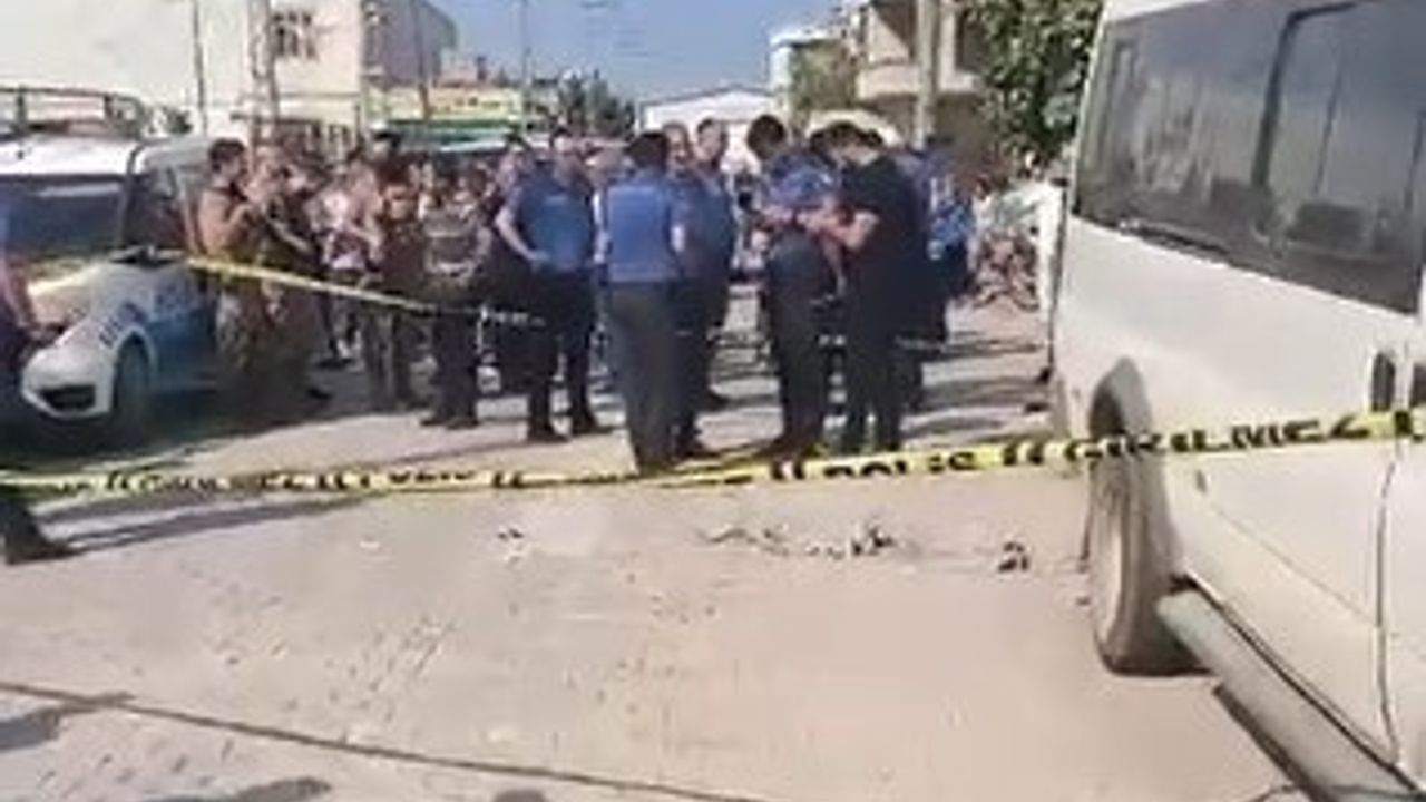 Tartıştığı dünürünü sokak ortasında başından vurarak öldürdü!