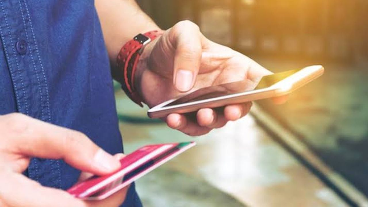 Turkcell, Vodafone ve Türk Telekom duyurdu! Artık sizden bu para alınacak