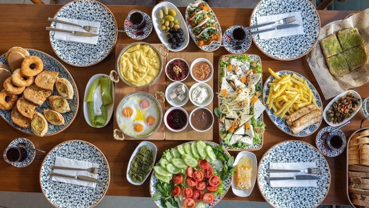 Evde pazar kahvaltısının maliyeti dudak uçuklatıyor!