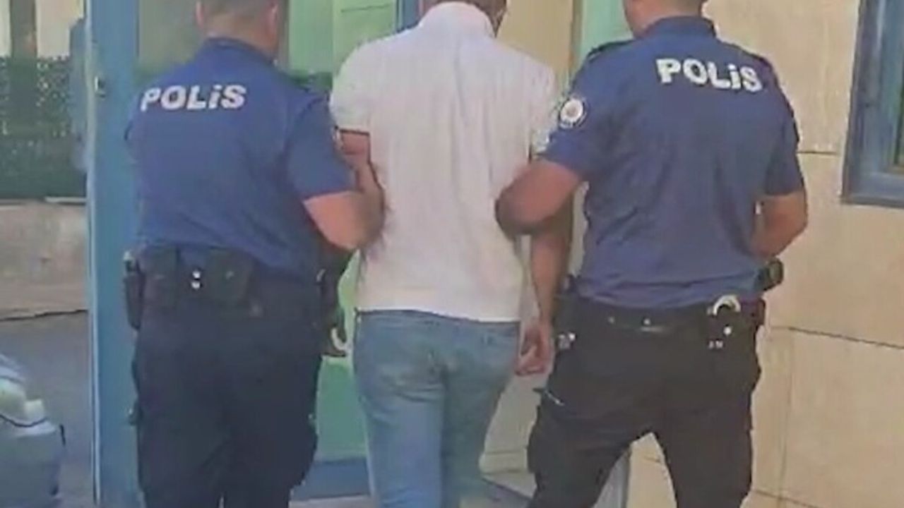 Kayseri’de Çevreye Rahatsızlık Vererek Davul Çalan Şahıs Polis Ekiplerince Yakalandı