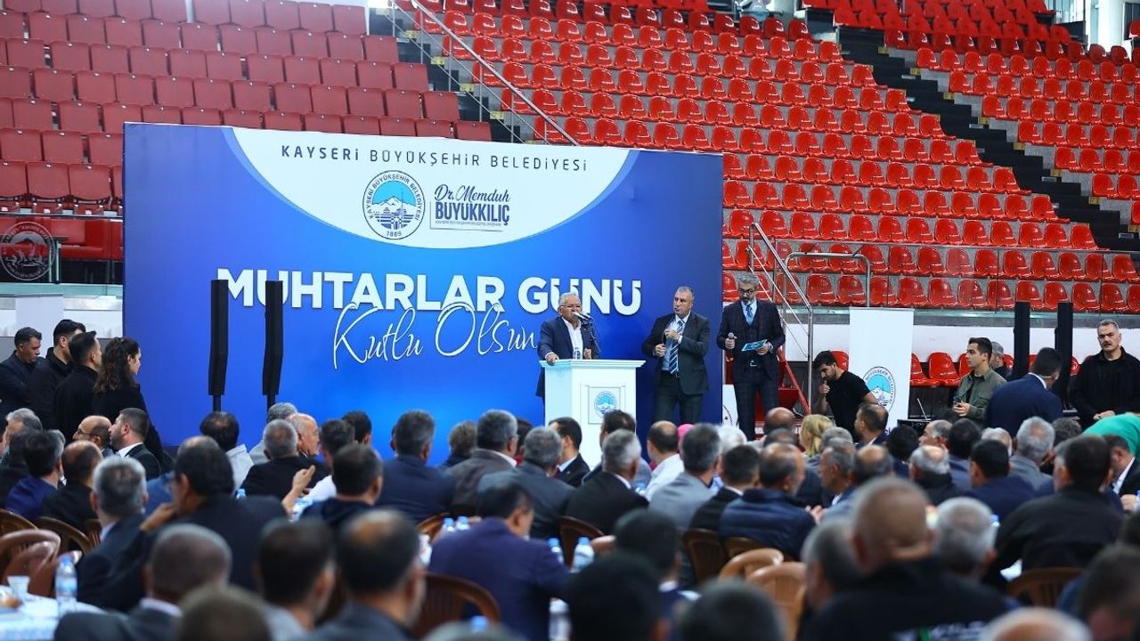 Başkan Büyükkılıç Muhtarlar Günü'nde talepleri topladı