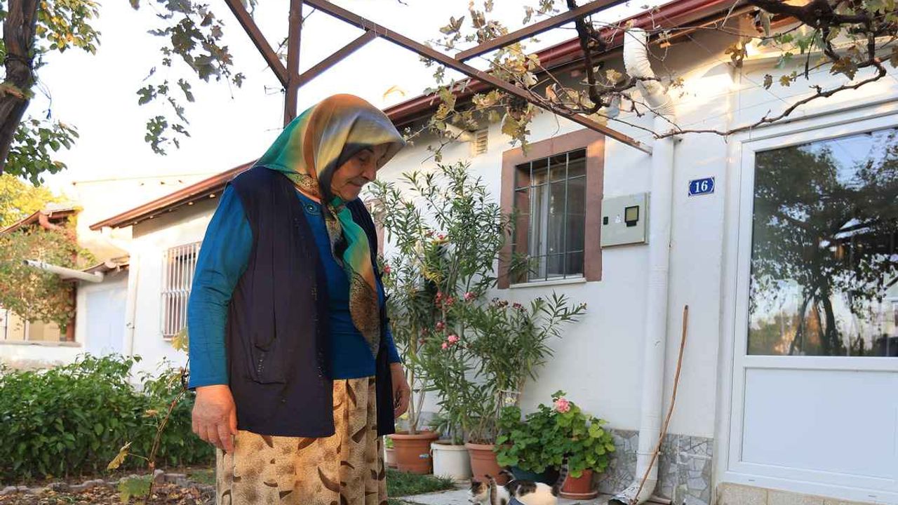 74 yaşındaki kadın istedi Büyükşehir Belediyesi anında yaptı