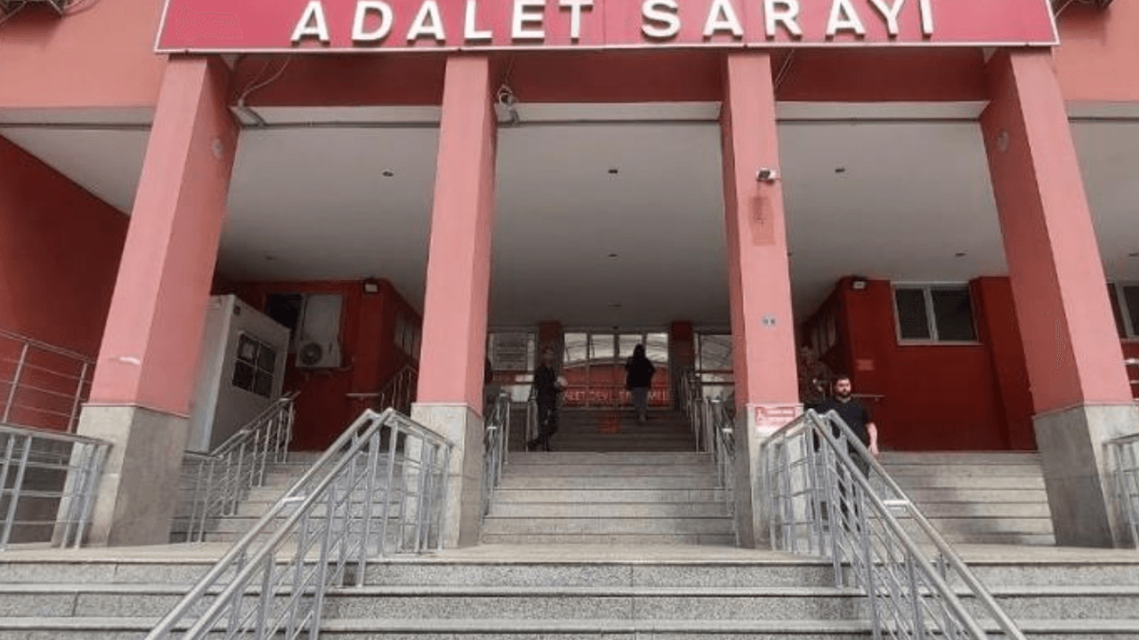Eşine cinsel içerikli mesaj atan arkadaşına korkunç intikam planı!