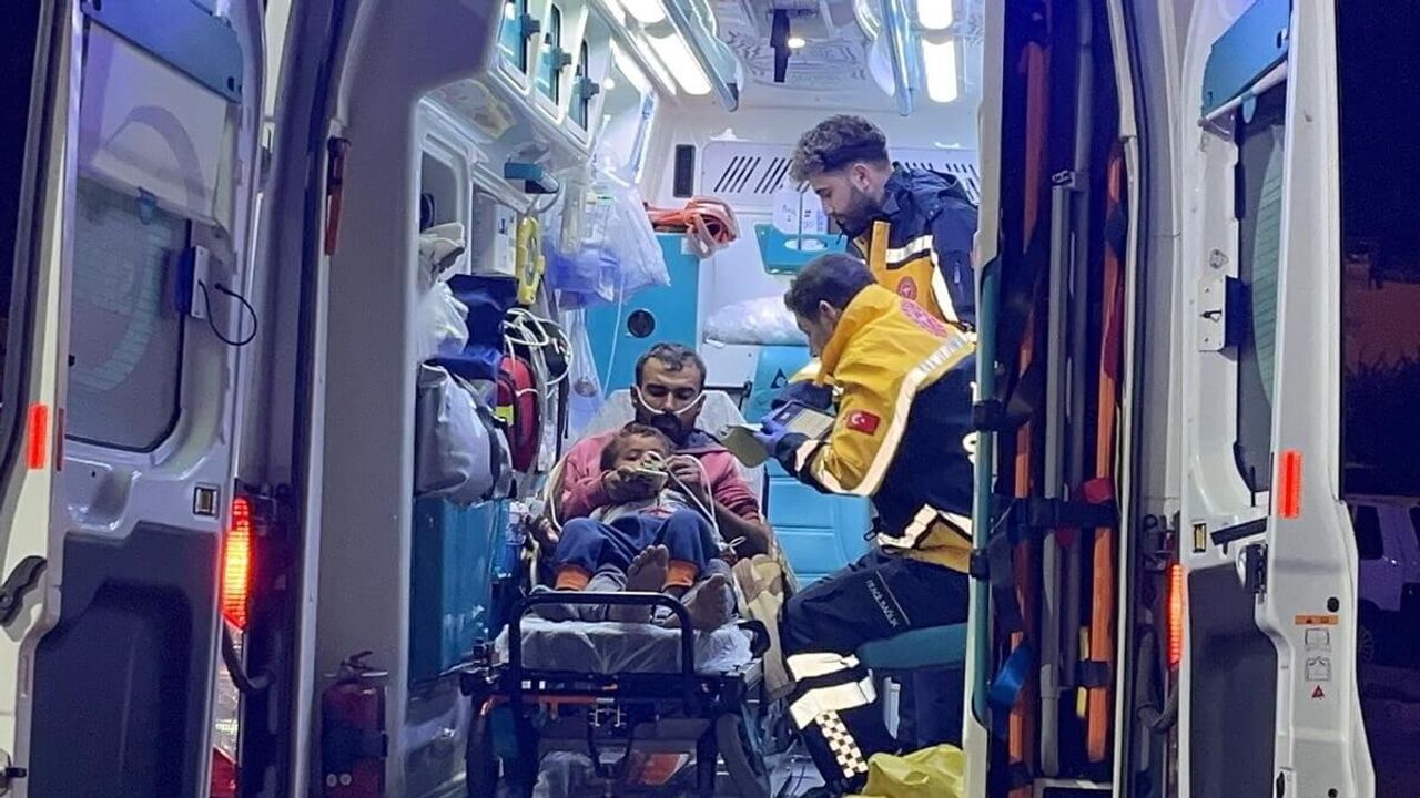 Aynı aileden 2'si çocuk 4 kişi, ısınmak için yaktıkları mangaldan zehirlendi!