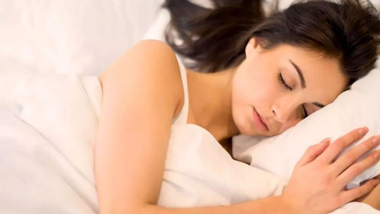 Pazar Günleri Çok Uyuma Sendromu: Haftanın En Huzurlu Günü Mü, Yoksa Bir Sorun Mu?