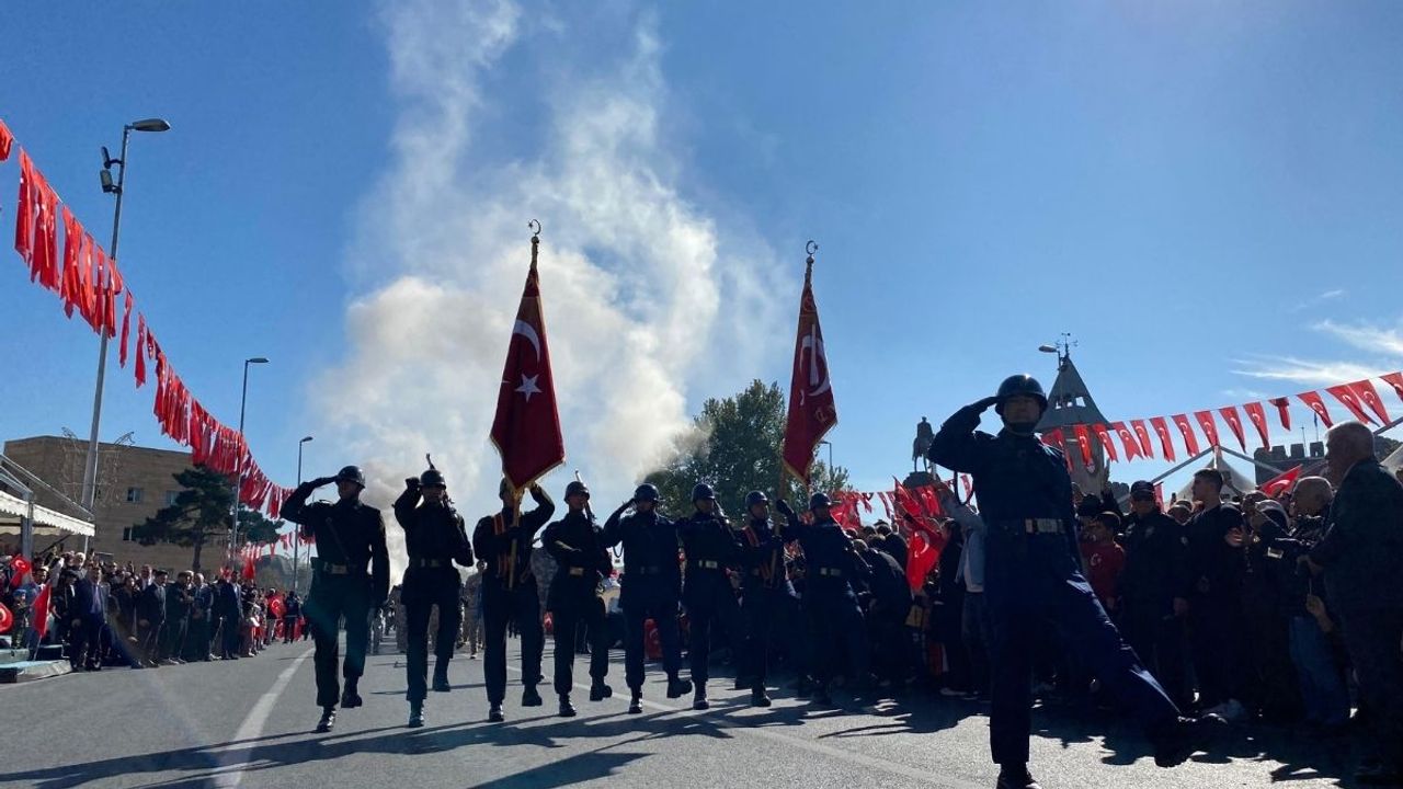 Kayseri'de üretilen Rahvan 29 Ekim'e damgasını vurdu