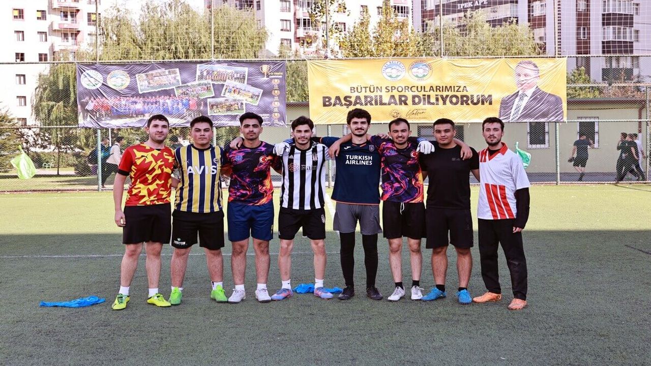 Kayseri'de üniversiteler yarışıyor! Kupa 29 Ekim'de verilecek
