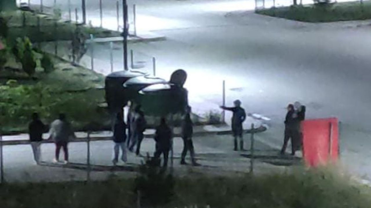 Telleri aşarak kız yurduna giren erkek, paniğe neden oldu: Valilikten açıklama!