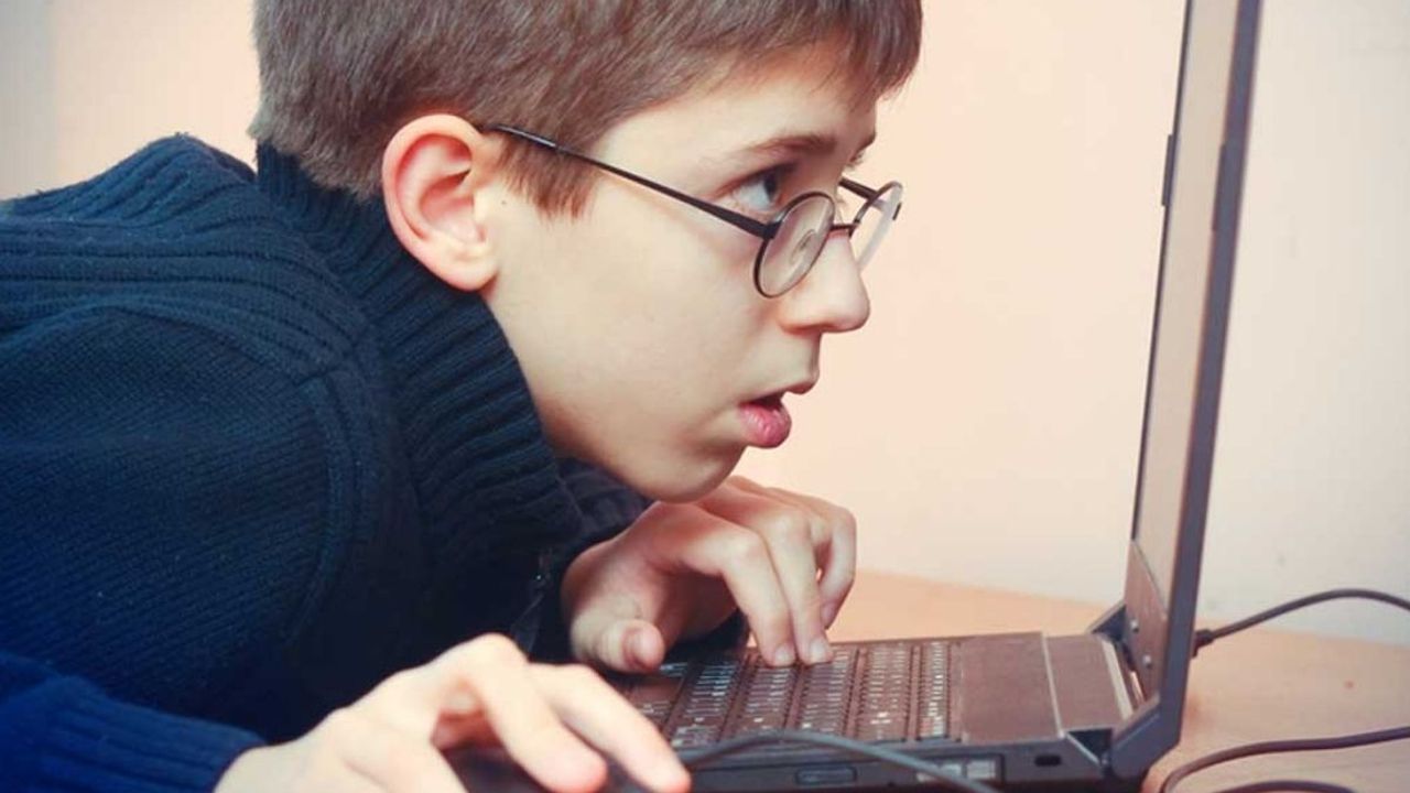 Çocuklarda internet kullanımı rekora gidiyor!