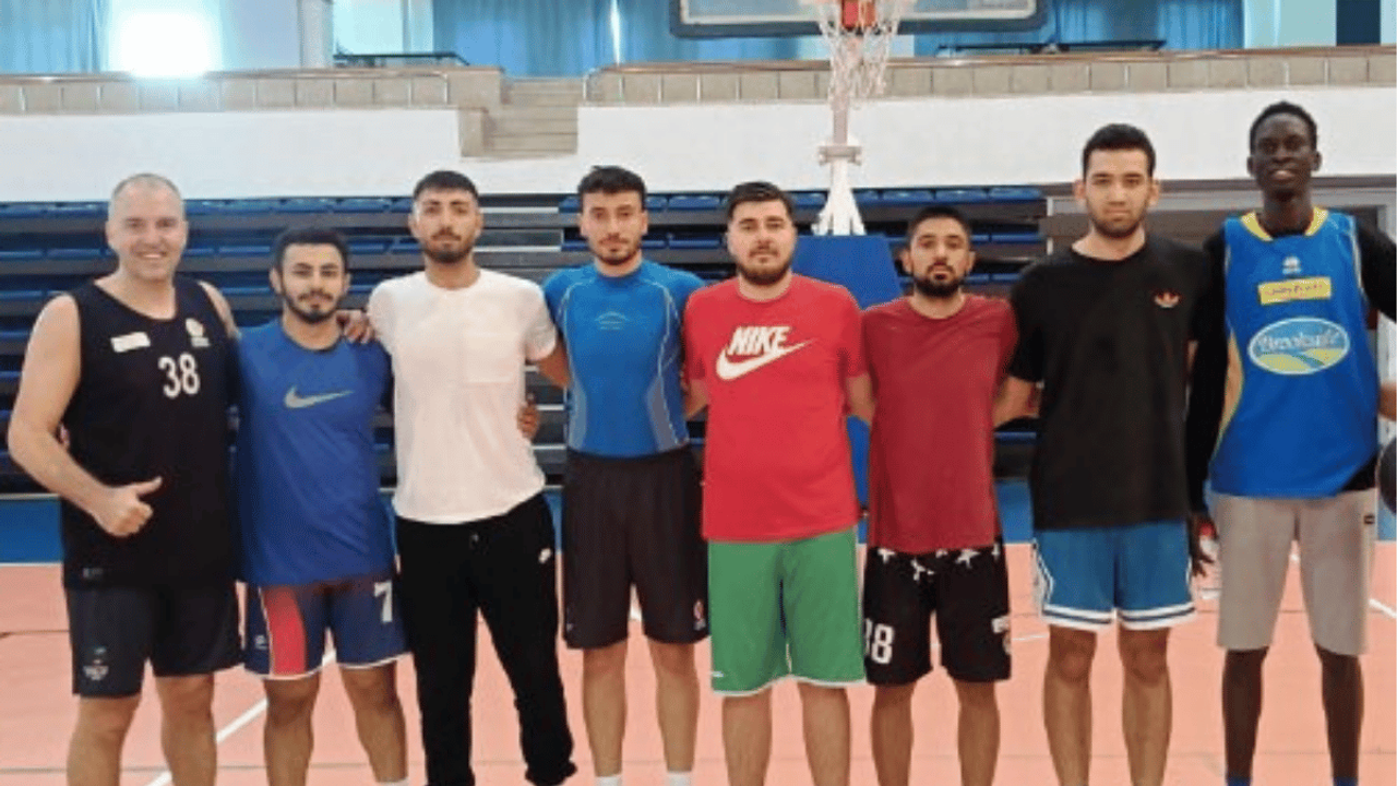 Erciyes Üniversitesi basketbol takımlarından heyecanlı hazırlık