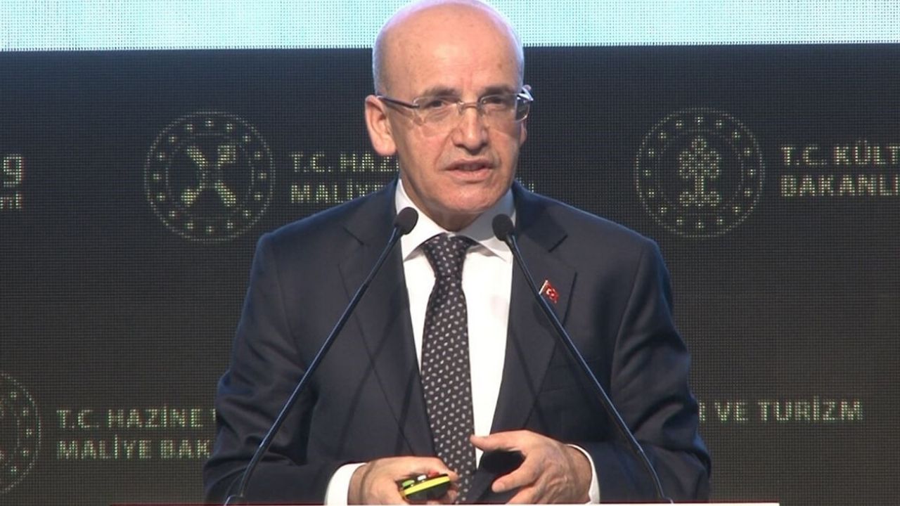 Bakan Şimşek'ten ekonomi hakkında kritik açıklama: Tek ülkeyiz!