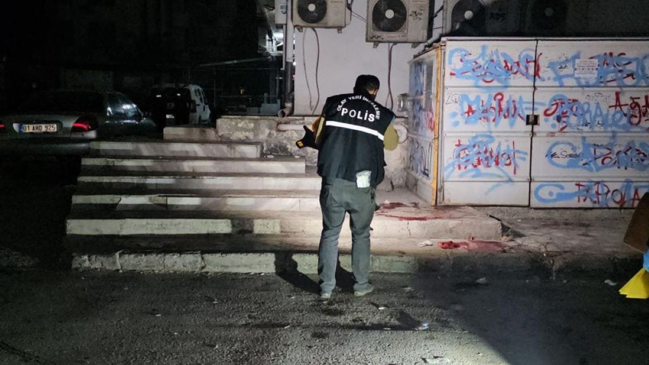 Bıçaklı kavgada kan aktı: 1 Ölü!