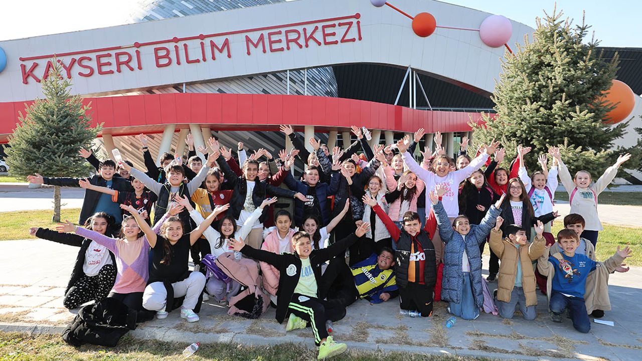 Kayseri'de öğrenciler ara tatildi bilimle tanıştı!