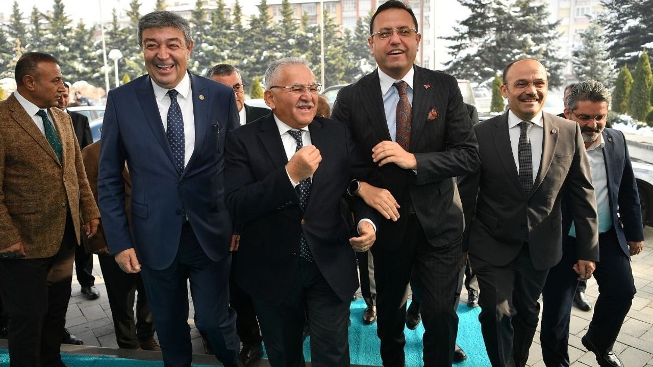 Bakan Yardımcısı'ndan Büyükkılıç'a övgü dolu sözler!