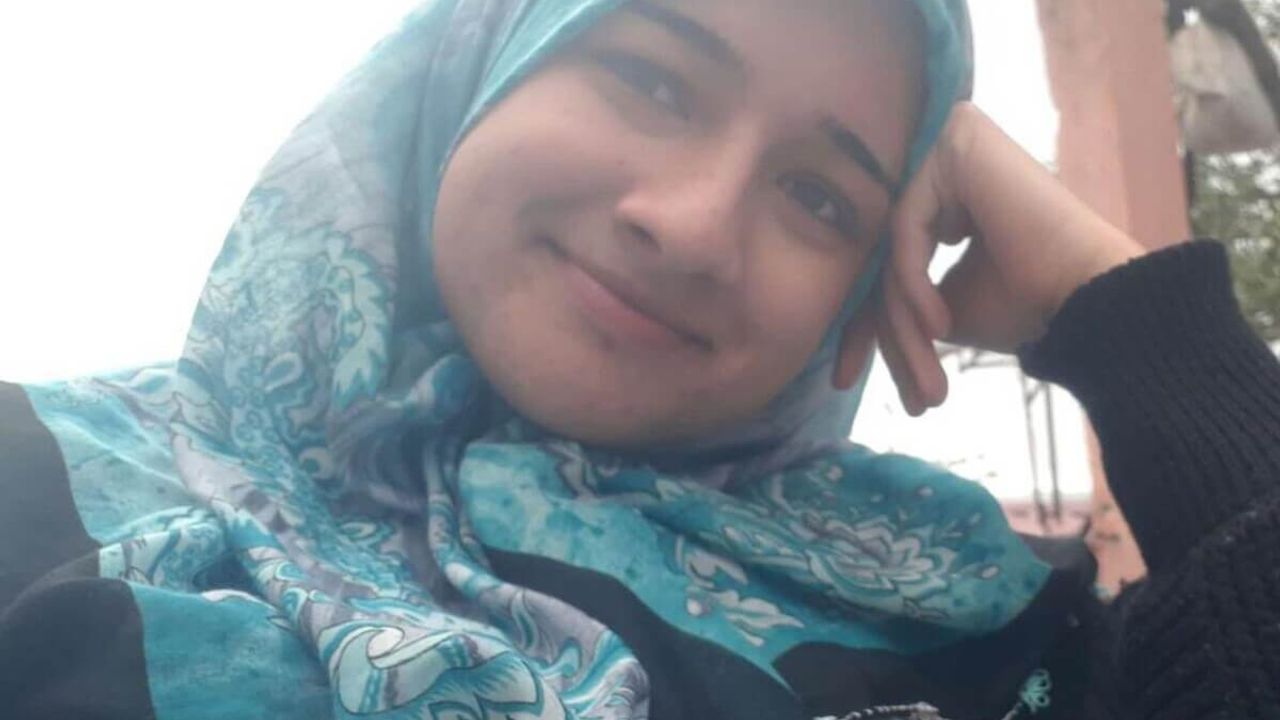 Cansız bedeni bulunan üniversite öğrencisi, gözyaşları içinde toprağa verildi!
