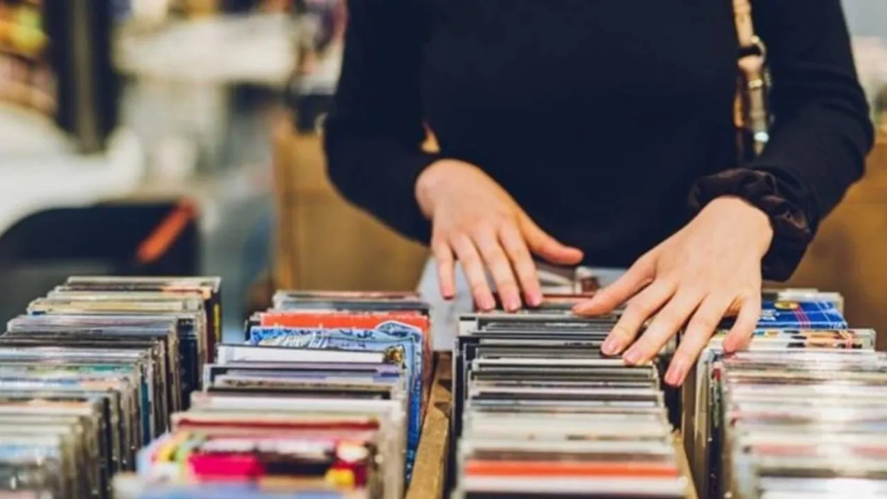 Elinizde ise çok para edecek! Antikacılar bu CD’lerin peşine düştü