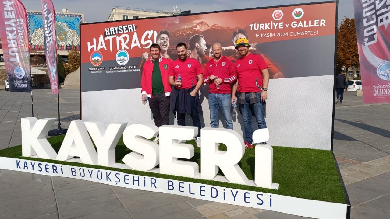 Milli maç heyecanı Kayseri’yi sardı!