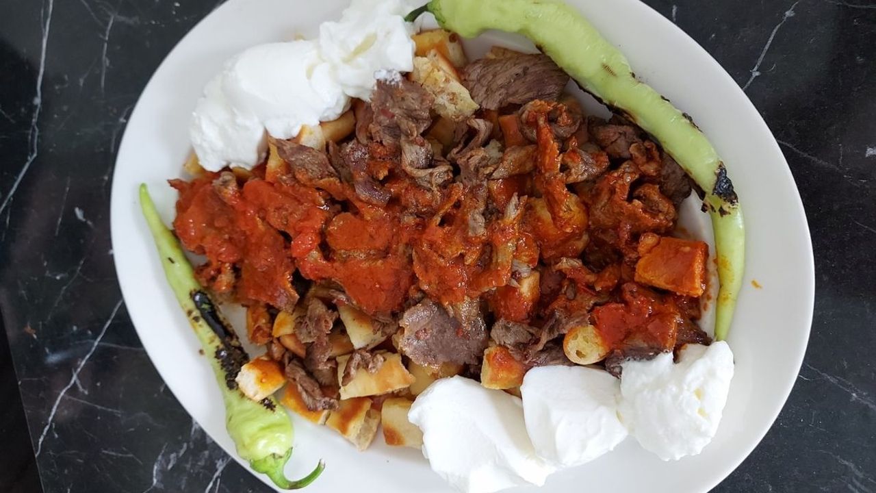 Hem ekonomik hem pratik! İşte evde İskender tarifi