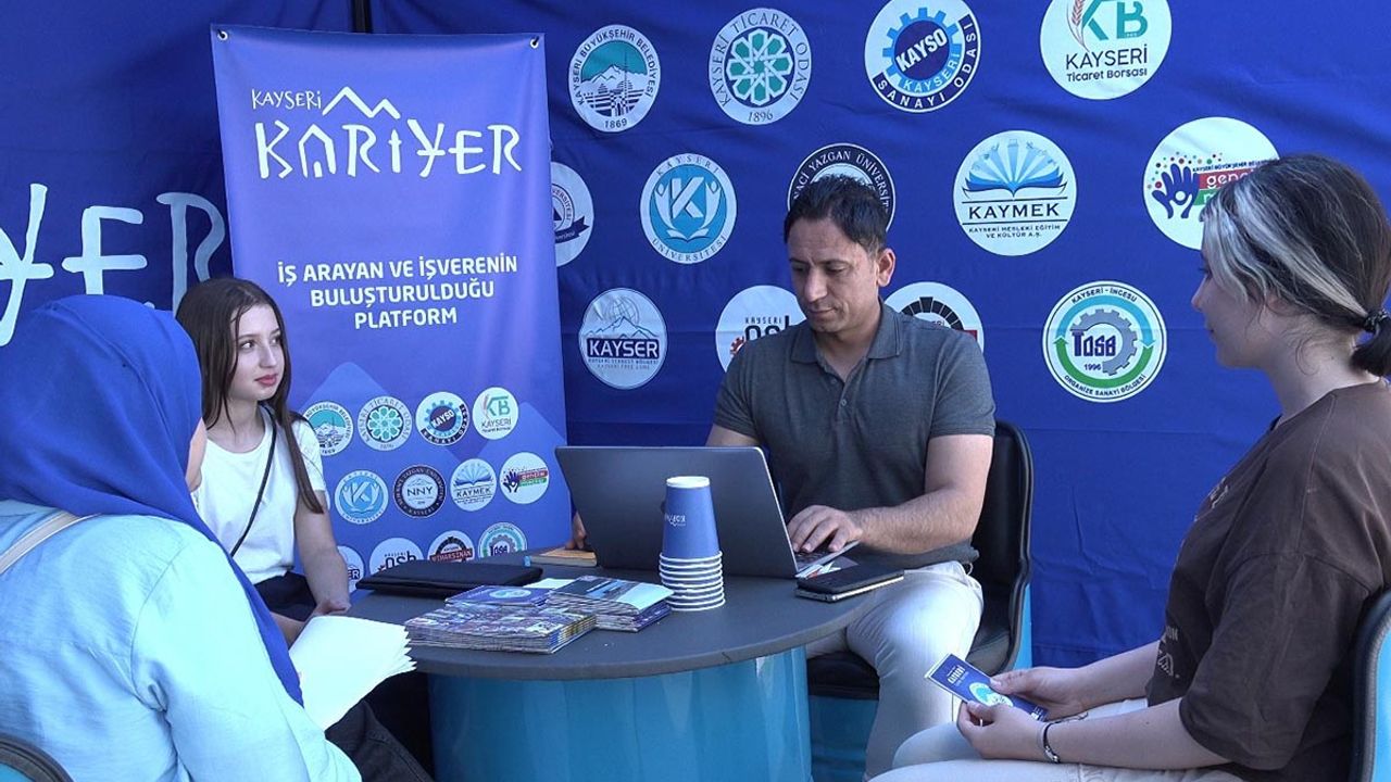 Kayseri'de 1 ayda 305 kişi iş sahibi oldu!