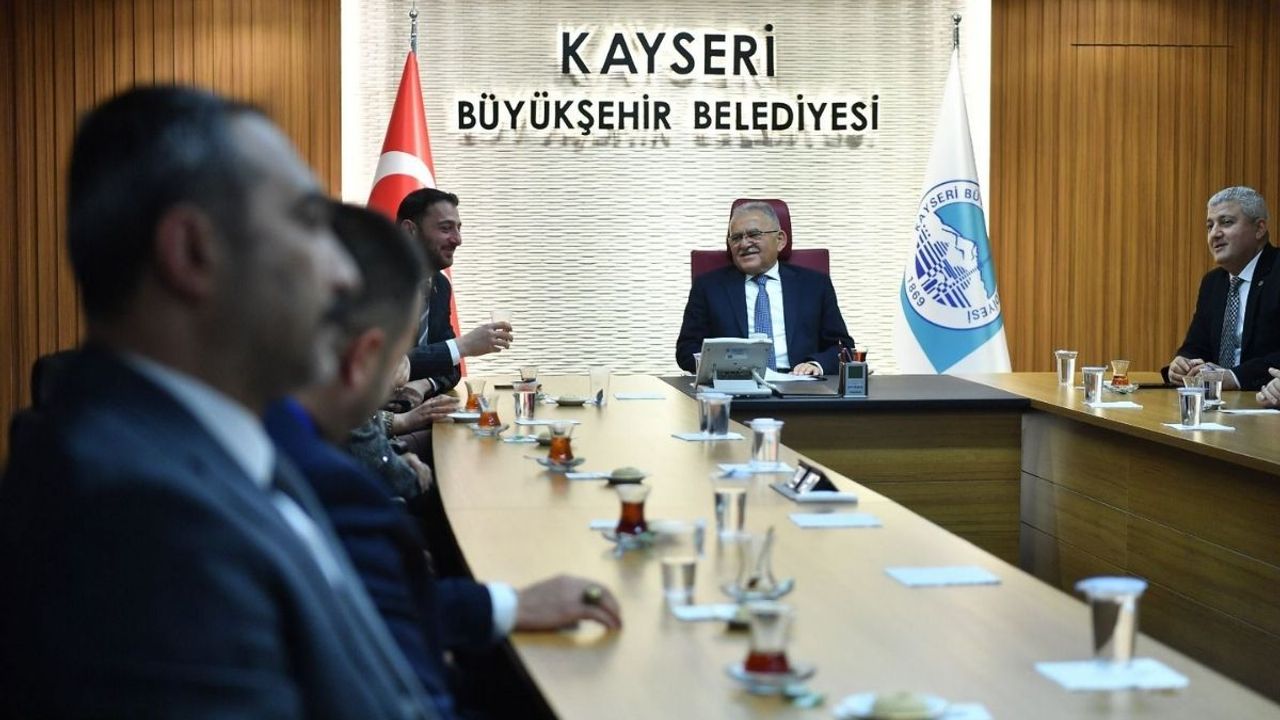 Başkan Büyükkılıç'a MHP'den ziyaret!