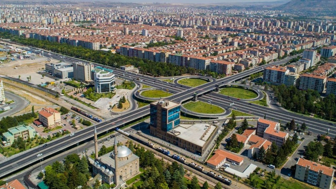 Kayseri’nin ünlü inşaat firması iflas etti!