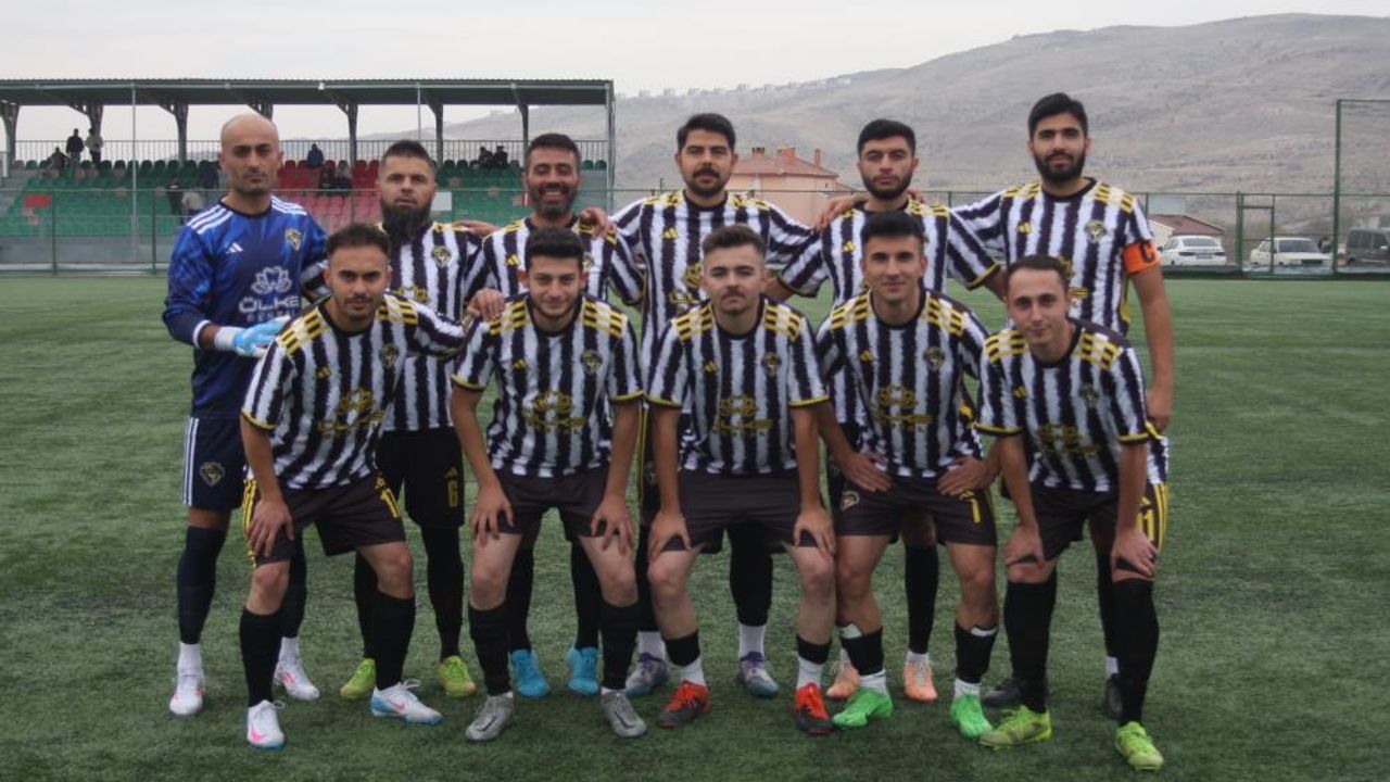 Turanspor'u Şimşek çarptı!