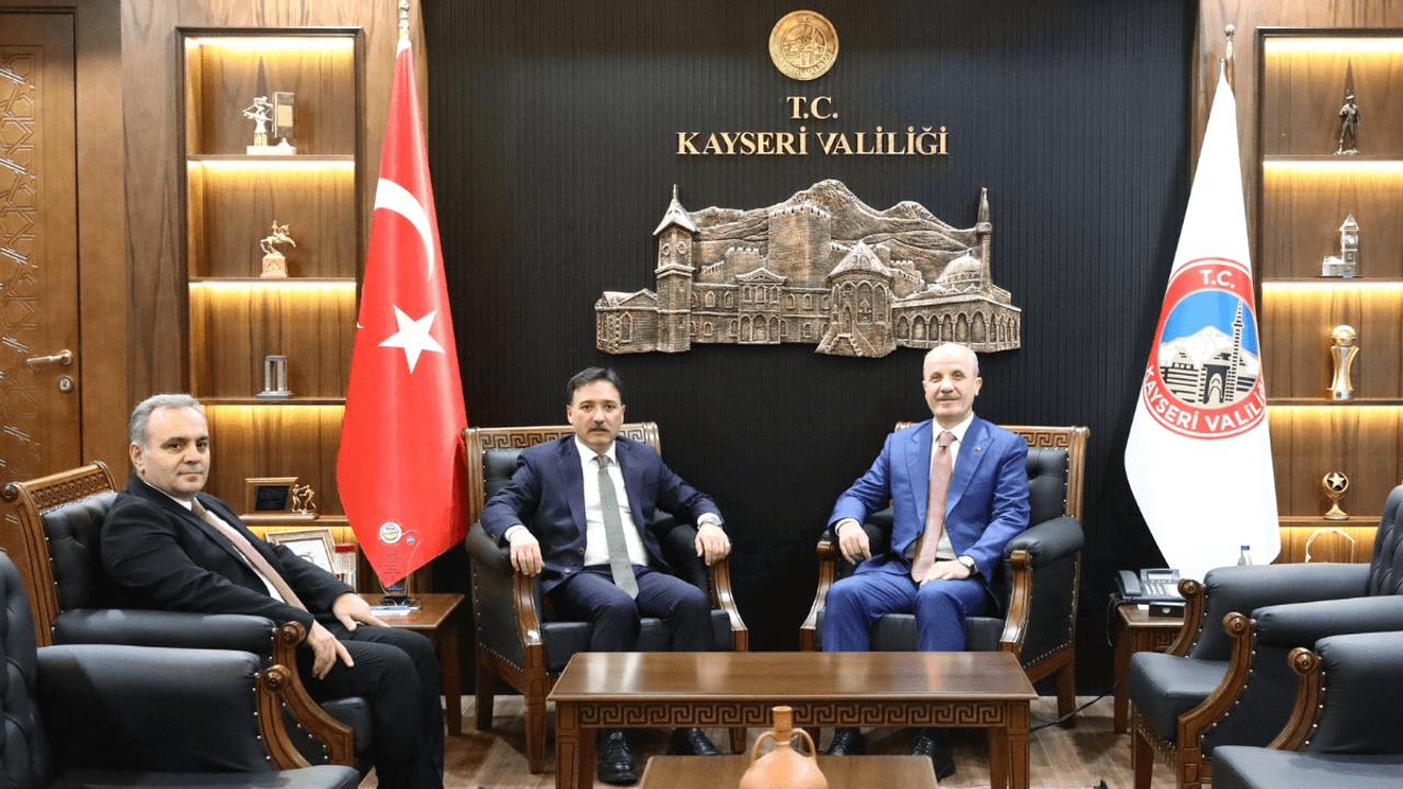 YÖK Başkanı Özvar'dan Kayseri Valisi Çiçek'e ziyaret!