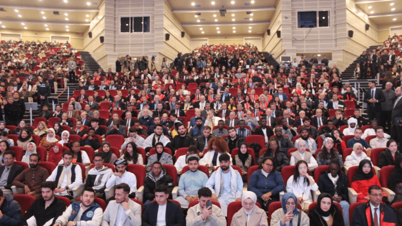 YÖK Başkanı Özvar, ERÜ için ‘Sadece Kayseri’de değil’ diyerek iki ili işaret etti!