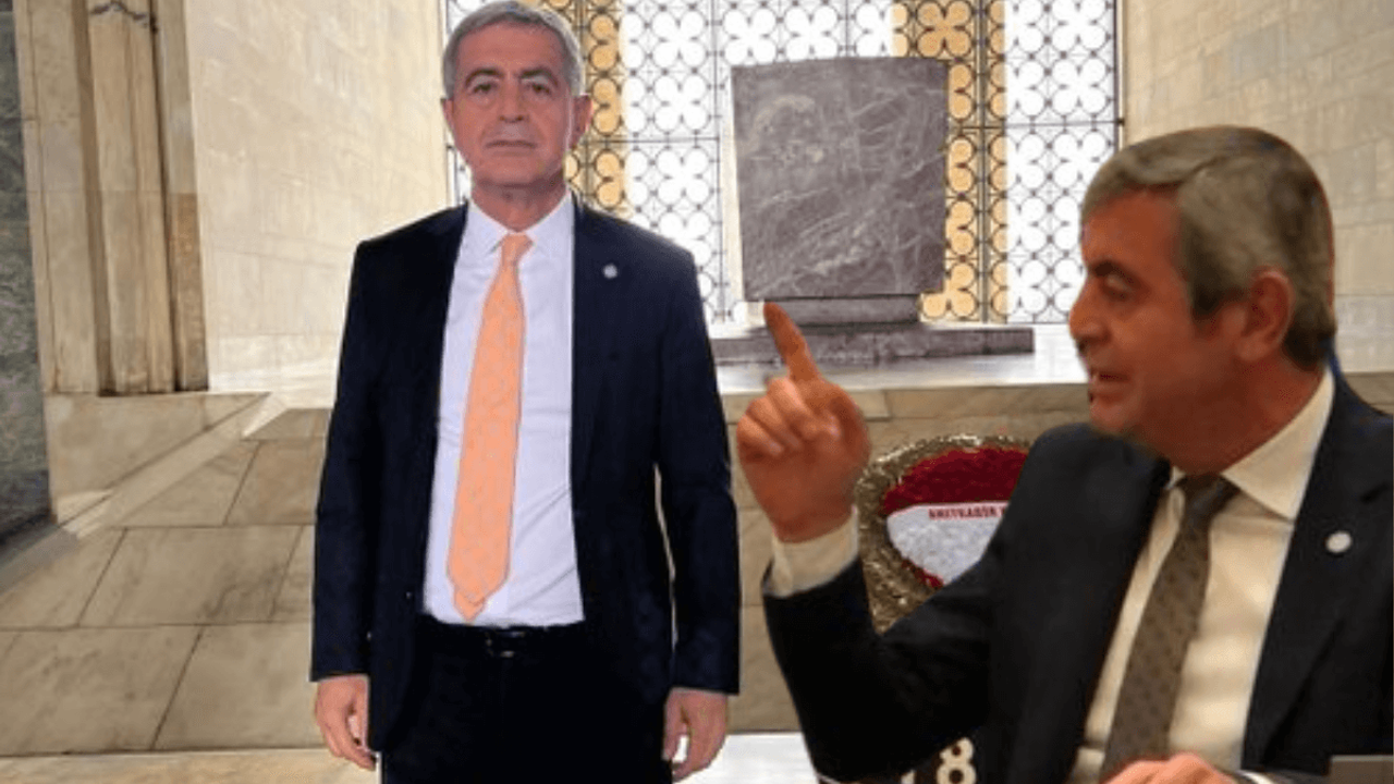Kayserili siyasetçiden bir gecede iki düğün! Görkemli kareleri paylaştı!