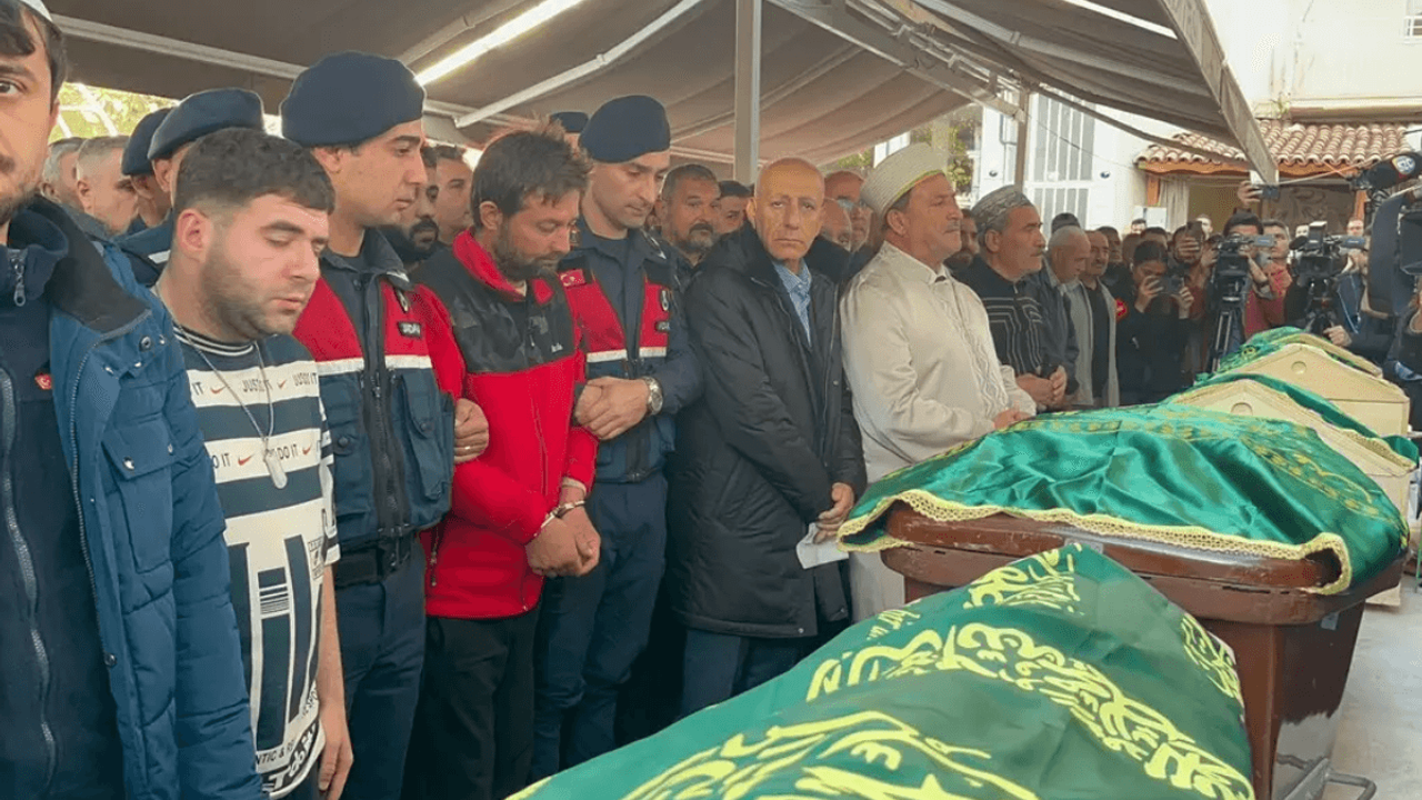 Kahreden cenazede acı detay: Kelepçeli getirilen baba için bakın kim talimat vermiş!