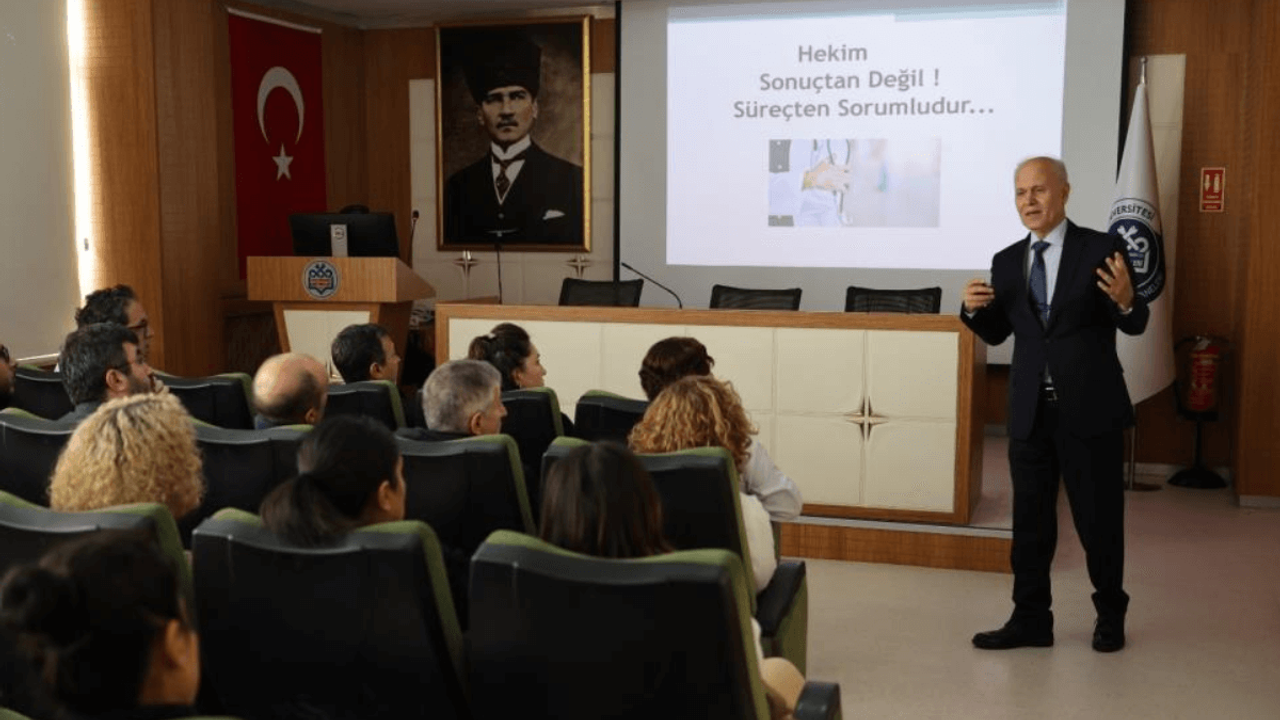 ERÜ Hastanelerinde dikkat çeken konferans: Sizce tıbbi hata var mı?