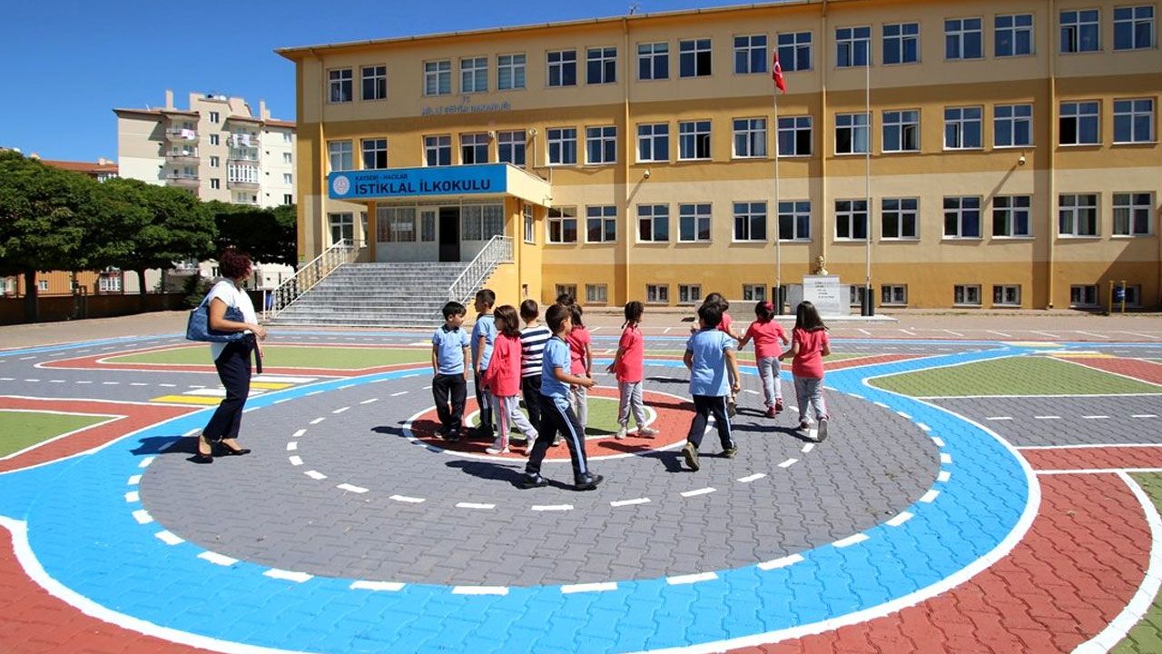 Fiyatları gören anne baba şoke olacak! Aniden yüzde 100 zam geldi