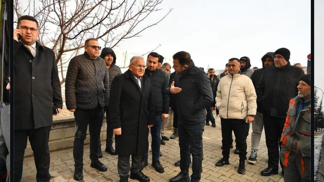 Başkan Memduh Büyükkılıç yangın çıkan fabrikada!