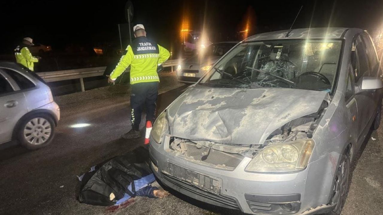 Otomobil ile motosiklet çarpıştı: Ölü ve yaralılar var!