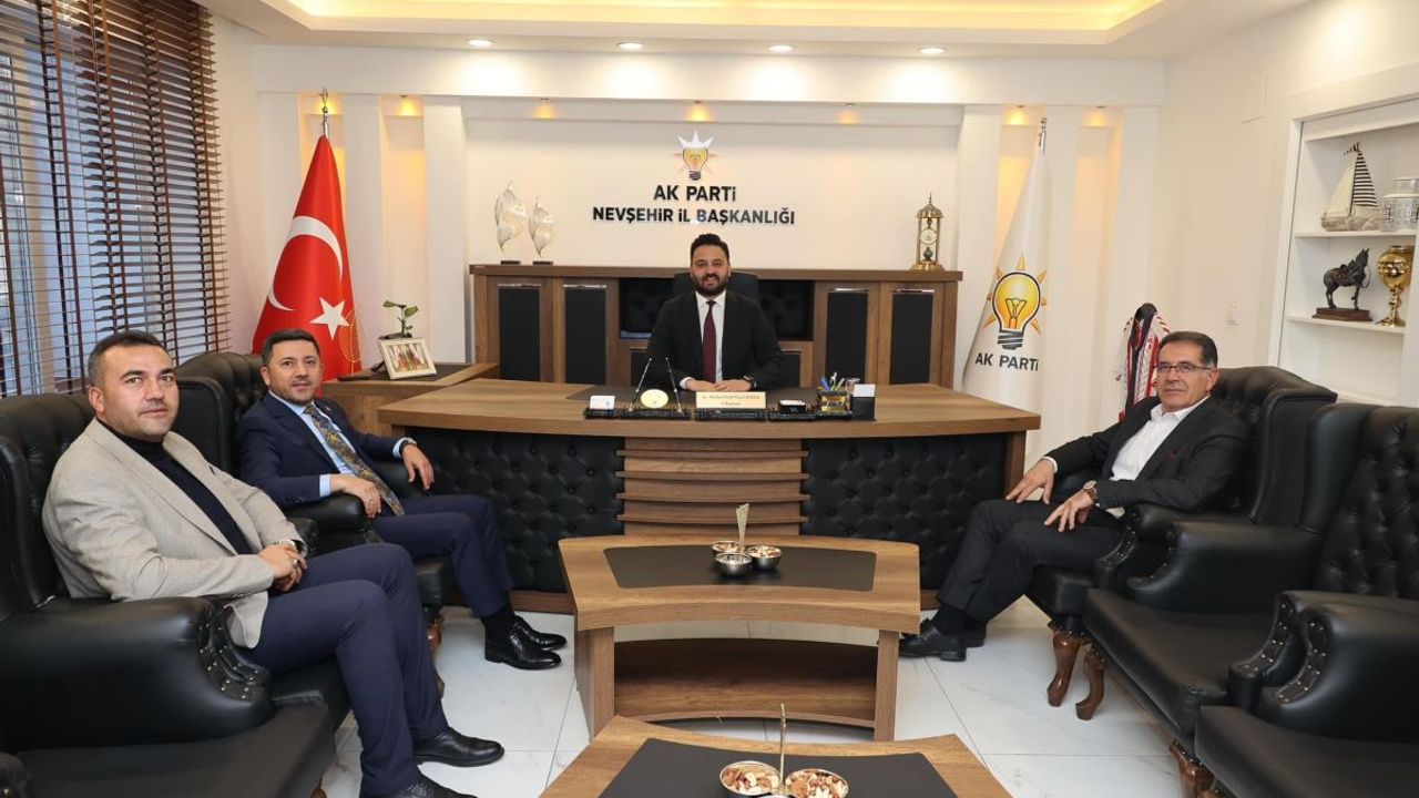 Rasim Arı’dan AK Parti ve MHP’ye dikkat çeken ziyaret!