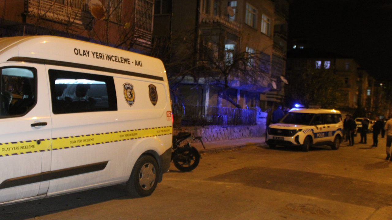 Kayseri'de gençler arasındaki bıçaklı kavga kanlı bitti!